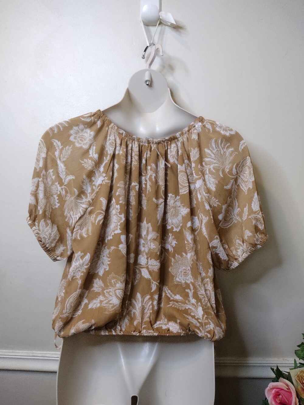 LOFT Tan & White Floral Chiffon Peasant Style Blouse - Picture 5 of 10